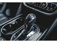 BENTLEY BENTAYGA V8 D FINISHED IN GALCIER WHITE