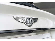 BENTLEY BENTAYGA V8 D FINISHED IN GALCIER WHITE