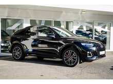 AUDI Q5 Sportback in Mythos Black