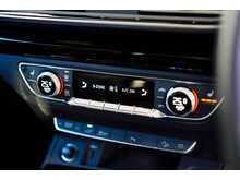 AUDI Q5 Sportback in Mythos Black