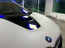 BMW I8 FINISHED IN CRYSTAL WHITE (PEARL)