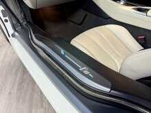 BMW I8 FINISHED IN CRYSTAL WHITE (PEARL)