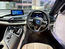 BMW I8 FINISHED IN CRYSTAL WHITE (PEARL)