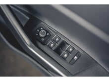 VOLKSWAGEN POLO TSI STYLE EDITION IN DEEP BLACK PEARL