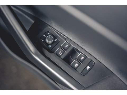 1.0 TSI Style Hatchback 5dr Petrol Manual Euro 6 (s/s) (95 ps)