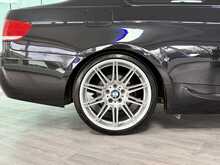 BMW 3 SERIES 320D IN BLACK
