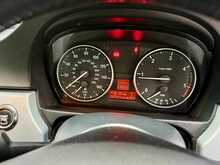 BMW 3 SERIES 320D IN BLACK