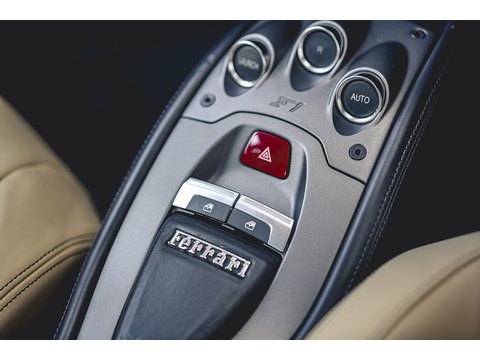 4.5 Italia Coupe 2dr Petrol F1 DCT Euro 5 (570 bhp)