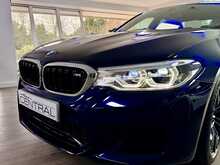 BMW M5 FINISHED IN TANZINITE BLUE