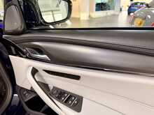 BMW M5 FINISHED IN TANZINITE BLUE