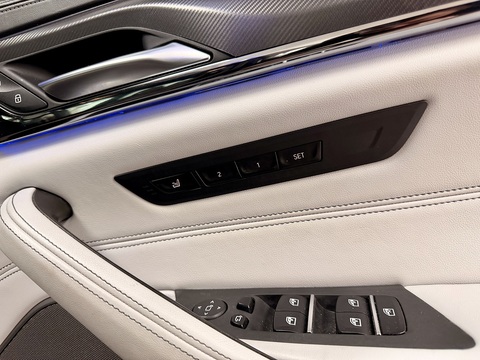 4.4 V8 GPF Saloon 4dr Petrol Steptronic xDrive Euro 6 (s/s) (600 ps)