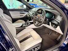 BMW M5 FINISHED IN TANZINITE BLUE