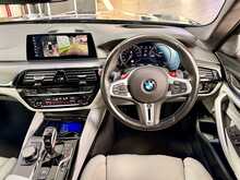 BMW M5 FINISHED IN TANZINITE BLUE