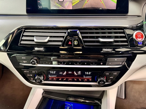 4.4 V8 GPF Saloon 4dr Petrol Steptronic xDrive Euro 6 (s/s) (600 ps)