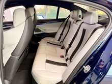 BMW M5 FINISHED IN TANZINITE BLUE