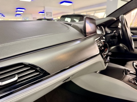 4.4 V8 GPF Saloon 4dr Petrol Steptronic xDrive Euro 6 (s/s) (600 ps)