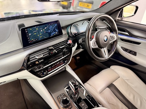 4.4 V8 GPF Saloon 4dr Petrol Steptronic xDrive Euro 6 (s/s) (600 ps)