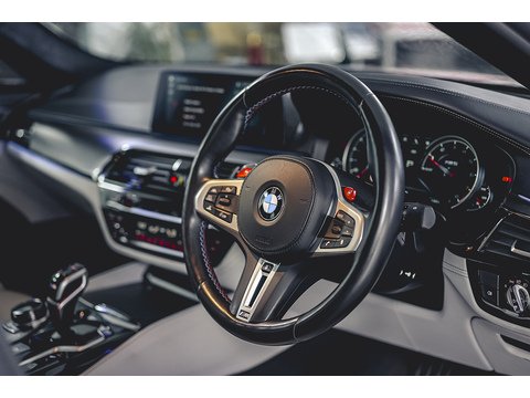 4.4 V8 GPF Saloon 4dr Petrol Steptronic xDrive Euro 6 (s/s) (600 ps)