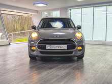 MINI ONE FINISHED IN MOONWALK GREY