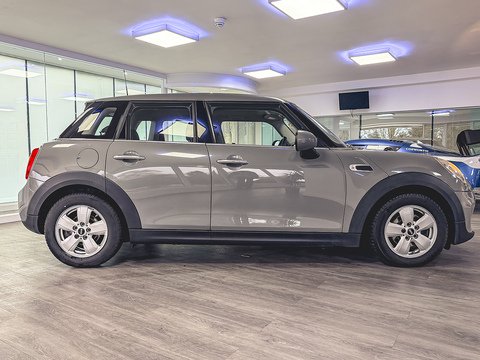 1.2 One Hatchback 5dr Petrol Manual Euro 6 (s/s) (102 ps)