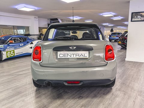 1.2 One Hatchback 5dr Petrol Manual Euro 6 (s/s) (102 ps)