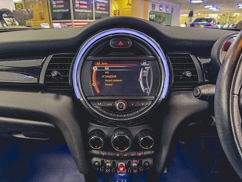 1.2 One Hatchback 5dr Petrol Manual Euro 6 (s/s) (102 ps)