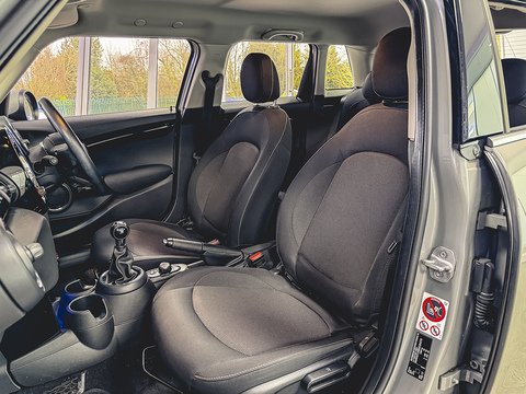 1.2 One Hatchback 5dr Petrol Manual Euro 6 (s/s) (102 ps)