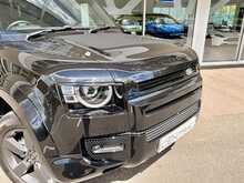 LAND ROVER DEFENDER 90 X-DYNAMIC