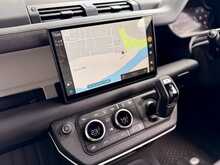 LAND ROVER DEFENDER 90 X-DYNAMIC