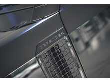 LAND ROVER DEFENDER 90 X-DYNAMIC