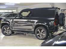 LAND ROVER DEFENDER 90 X-DYNAMIC