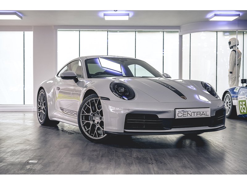 3.0T 992 Carrera Coupe 2dr Petrol PDK Euro 6 (s/s) (394 ps)