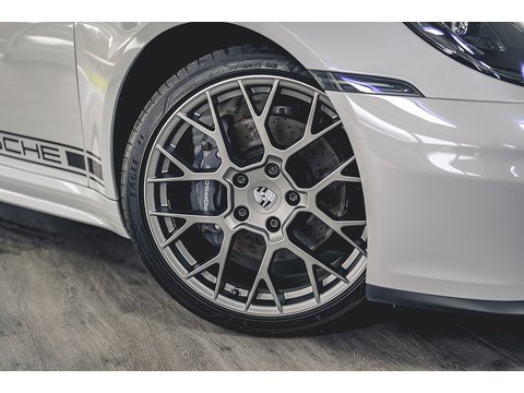 3.0T 992 Carrera Coupe 2dr Petrol PDK Euro 6 (s/s) (394 ps)