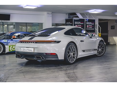 3.0T 992 Carrera Coupe 2dr Petrol PDK Euro 6 (s/s) (394 ps)