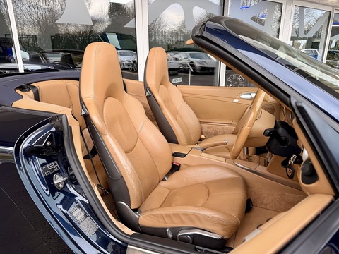 3.8 997 Carrera S Cabriolet 2dr Petrol Manual (277 g/km, 350 bhp)