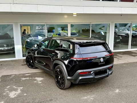 Hyper Range 113kWh Ultra SUV 5dr Electric Auto 4WDE (Dual Motor) (564 bhp)