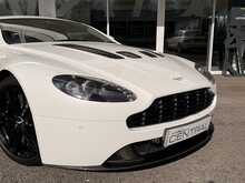 ASTON MARTIN V12 VANTAGE IN PEARLESCENT WHITE