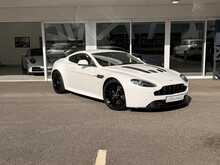 ASTON MARTIN V12 VANTAGE IN PEARLESCENT WHITE