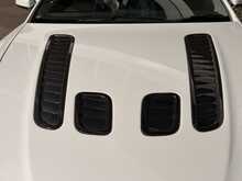 ASTON MARTIN V12 VANTAGE IN PEARLESCENT WHITE