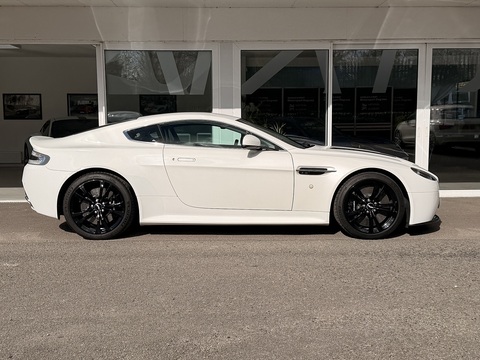 Vantage  Hatchback 5.9 Manual Petrol