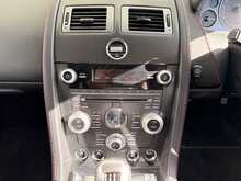 ASTON MARTIN V12 VANTAGE IN PEARLESCENT WHITE
