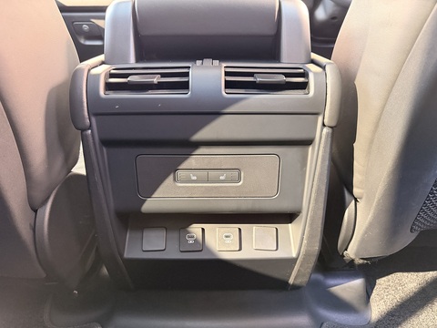 3.0 D300 MHEV X-Dynamic HSE SUV 5dr Diesel Auto 4WD Euro 6 (s/s) (300 ps)