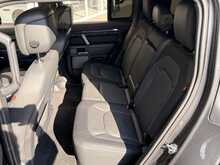 LAND ROVER DEFENDER 110 X DYNAMIC HSE