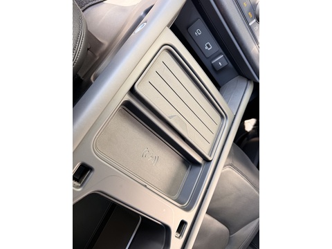 3.0 D300 MHEV X-Dynamic HSE SUV 5dr Diesel Auto 4WD Euro 6 (s/s) (300 ps)