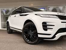 LAND ROVER EVOQUE IN FUJI WHITE