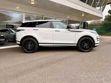 LAND ROVER EVOQUE IN FUJI WHITE