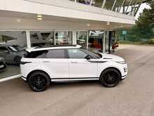 LAND ROVER EVOQUE IN FUJI WHITE