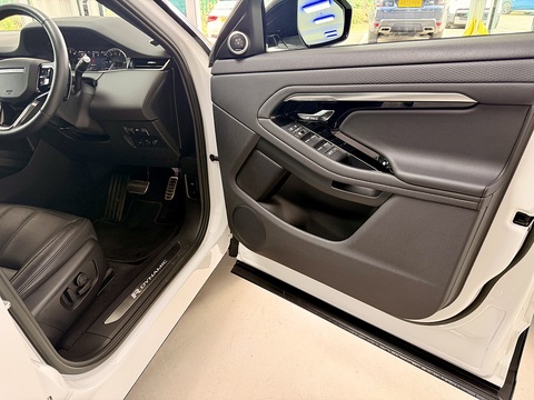 2.0 D200 MHEV Edition SUV 5dr Diesel Auto 4WD Euro 6 (s/s) (204 ps)