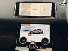 LAND ROVER EVOQUE IN FUJI WHITE