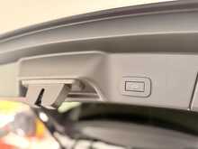 LAND ROVER EVOQUE IN FUJI WHITE